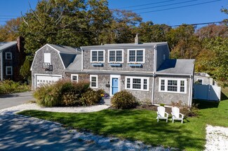 6 King Phillip Rd, Mattapoisett, MA 02739