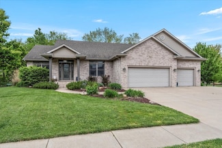 4319 Creek Dr, Springfield, IL 62711