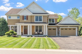5761 Sunnybrook Ln, Mound, MN 55364