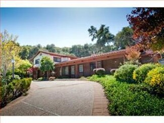 25200 Casiano Dr, Salinas, CA 93908