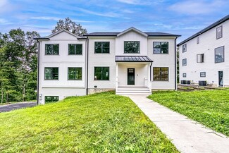 11 Flanagan Dr, Shrewsbury, MA 01545