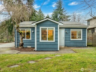 10056 38th Ave NE, Seattle, WA 98125
