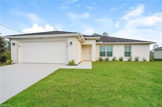 2704 23rd St W, Lehigh Acres, FL 33971
