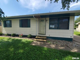 1304 Calvin St, Davenport, IA 52804