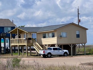 110 Lindrose St, Freeport, TX 77541
