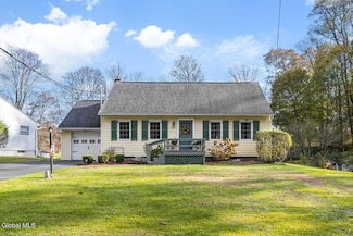 12 Bradford Place, Slingerlands, NY 12159