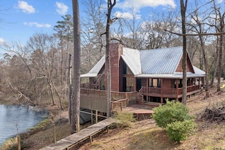 759 Spring Creek Dr, Crockett, TX 75835