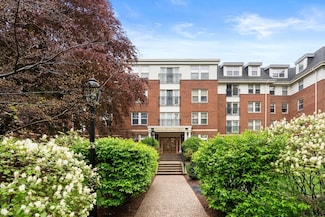 300 Allston St Unit 208, Brighton, MA 02135