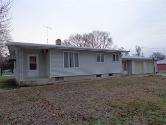 105 E Locust St, Clarksville, IA 50619