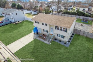 20 Allen Dr, Allentown, NJ 08501