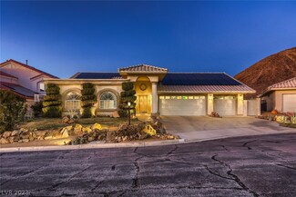 825 Sandsprings St, Henderson, NV 89011