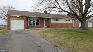 70 Hellers Church Rd, Leola, PA 17540