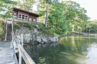 265 Durham Point Rd, Durham, NH 03824