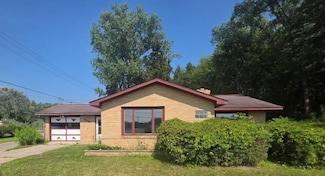 2496 N Eastman Rd, Midland, MI 48642