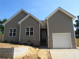 1139 NE 22nd St, Winston-Salem, NC 27105