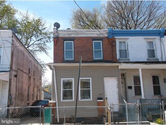 1027 N 32nd St, Camden, NJ 08105