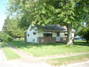 702 S Washington St, Bremen, IN 46506