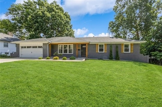 9943 Linden St, Overland Park, KS 66207