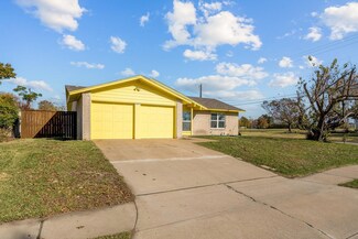 4001 Clemson Dr, Garland, TX 75042