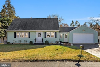 1 Grand Ave, Trenton, NJ 08620