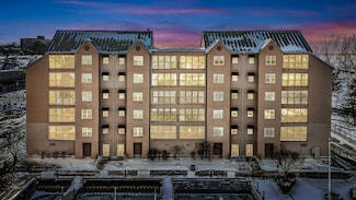 240 Water St Unit 10, Saint Joseph, MI 49085