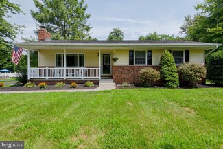 84 Old Solomons Island Rd, Lothian, MD 20711