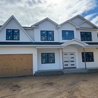 3356 Carrollton Ave, Wantagh, NY 11793