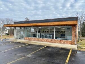 1669 N Main St, West Bend, WI 53090