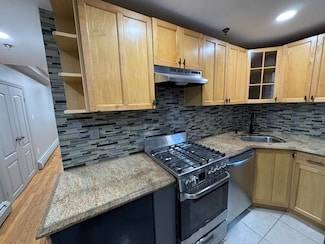 121 Garrison Ave Unit 2, Jersey City, NJ 07306