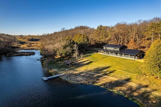 6140 Birch Lake Rd, Mineral Point, WI 53565