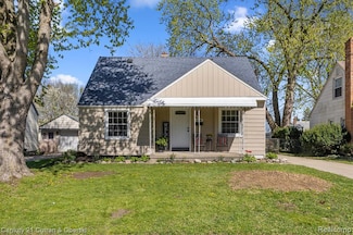 17747 Quarry St, Riverview, MI 48193
