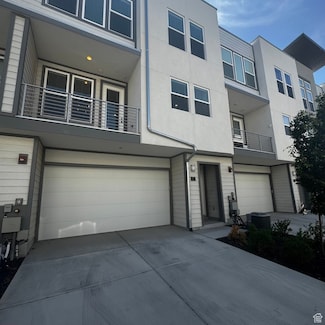 597 N Nichole Ln Unit 204, Farmington, UT 84025