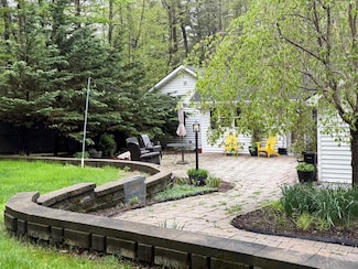101 Old Plank Rd, Sparrowbush, NY 12780