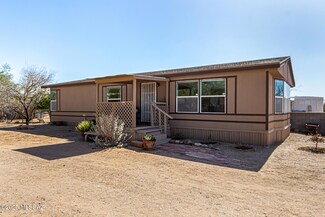 7790 N Prorodeo Rd, Tucson, AZ 85743