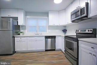 1029 Shoreland Dr, Glen Burnie, MD 21060