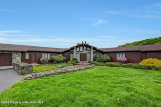 106 Stark Rd, Union Dale, PA 18470