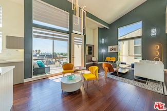 600 S Ridgeley Dr Unit PH1, Los Angeles, CA 90036