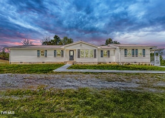 338 County Line Rd, Harrogate, TN 37752