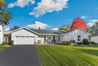 258 Cambridge Ct, Dixon, IL 61021