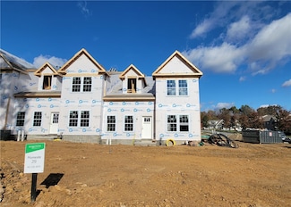 101 Blue Bird Ln Unit 219, Sarver, PA 16055