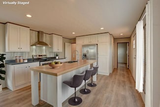 1604 American Dr, Cleburne, TX 77471