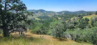1111 Lazy L Summit Ln, Coarsegold, CA 93614