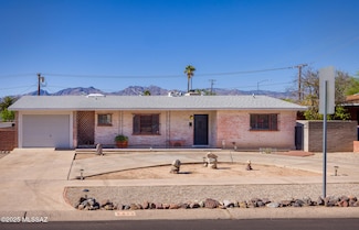 5449 E Rosewood St, Tucson, AZ 85711