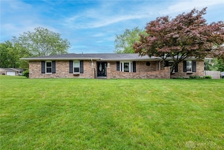 4491 Powder Horn Dr, Beavercreek, OH 45432