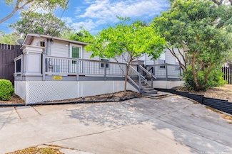 259 Park Dr, Pipe Creek, TX 78063