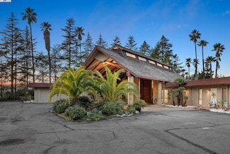 4584 Ewing Rd, Castro Valley, CA 94546