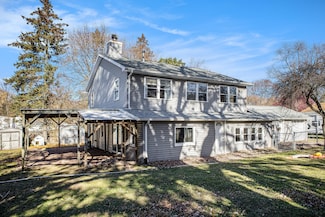 2015 Forest Rd, Lansing, MI 48910