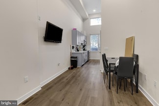 19 S 44th St Unit 1, Philadelphia, PA 19104