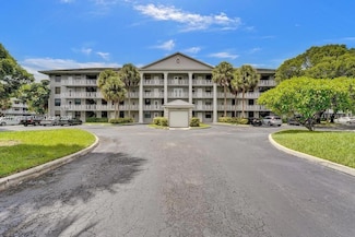 1522 Whitehall Dr Unit 202, Davie, FL 33324