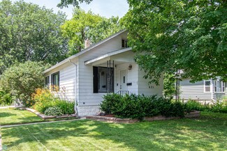 621 15th St S, Fargo, ND 58103